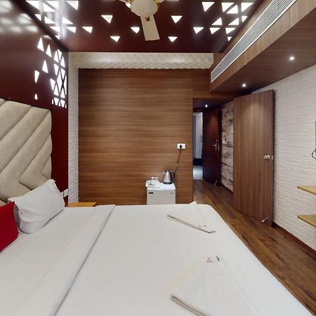 Hotel Vijayarani Tiruchirappalli Esterno foto