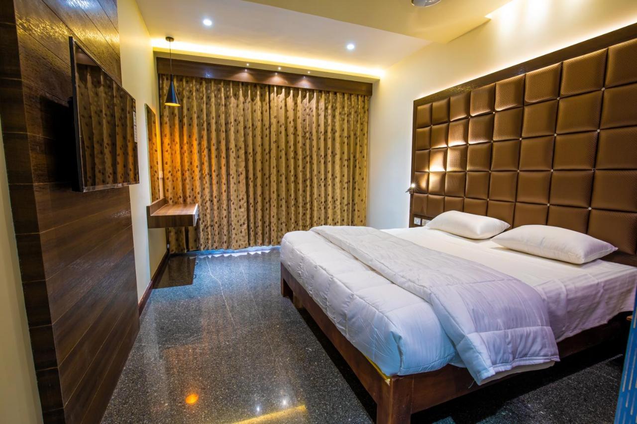Hotel Vijayarani Tiruchirappalli Esterno foto