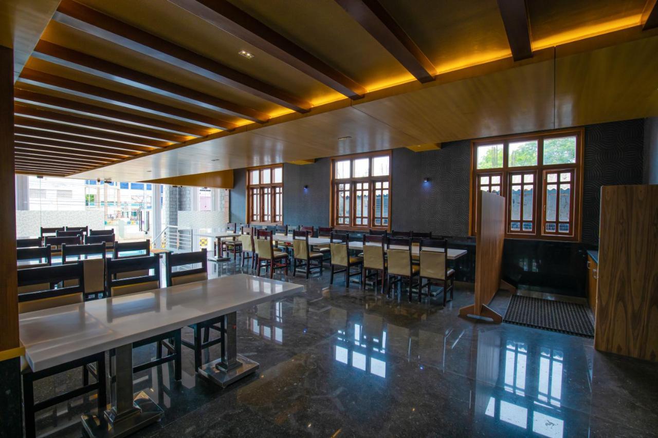 Hotel Vijayarani Tiruchirappalli Esterno foto