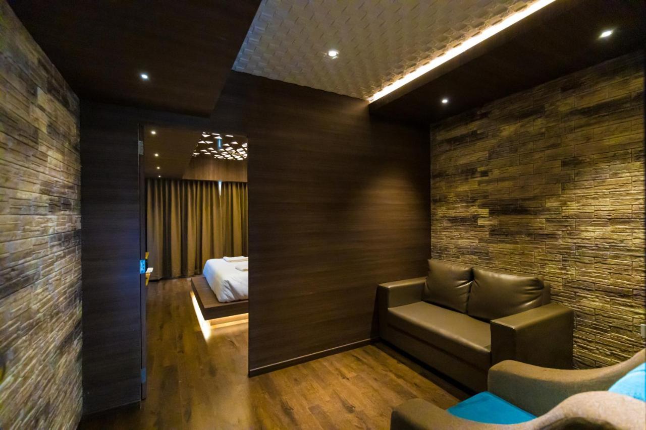 Hotel Vijayarani Tiruchirappalli Esterno foto